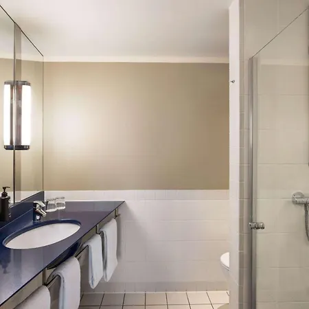 Vienna House By Wyndham Sonne 4* רוסטוק