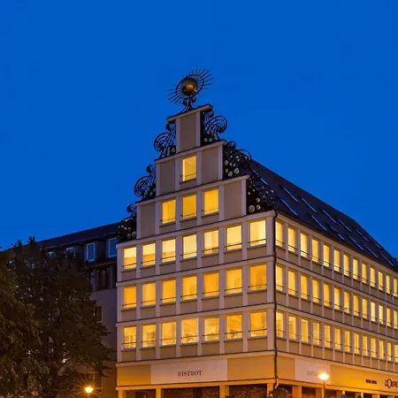 Vienna House By Wyndham Sonne Готель Росток